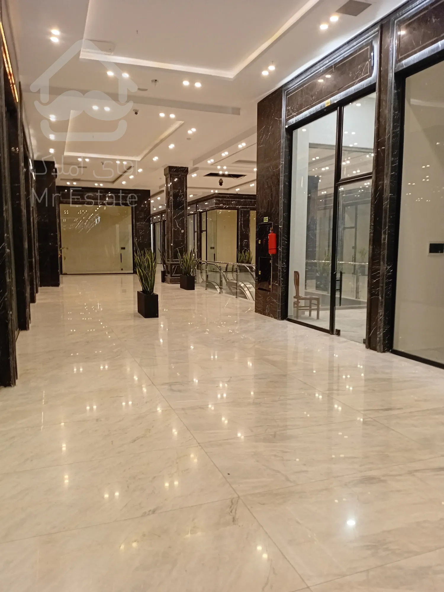 پیش فروش مغازه ۱۸ متری با شرایط اقساطی در پونک