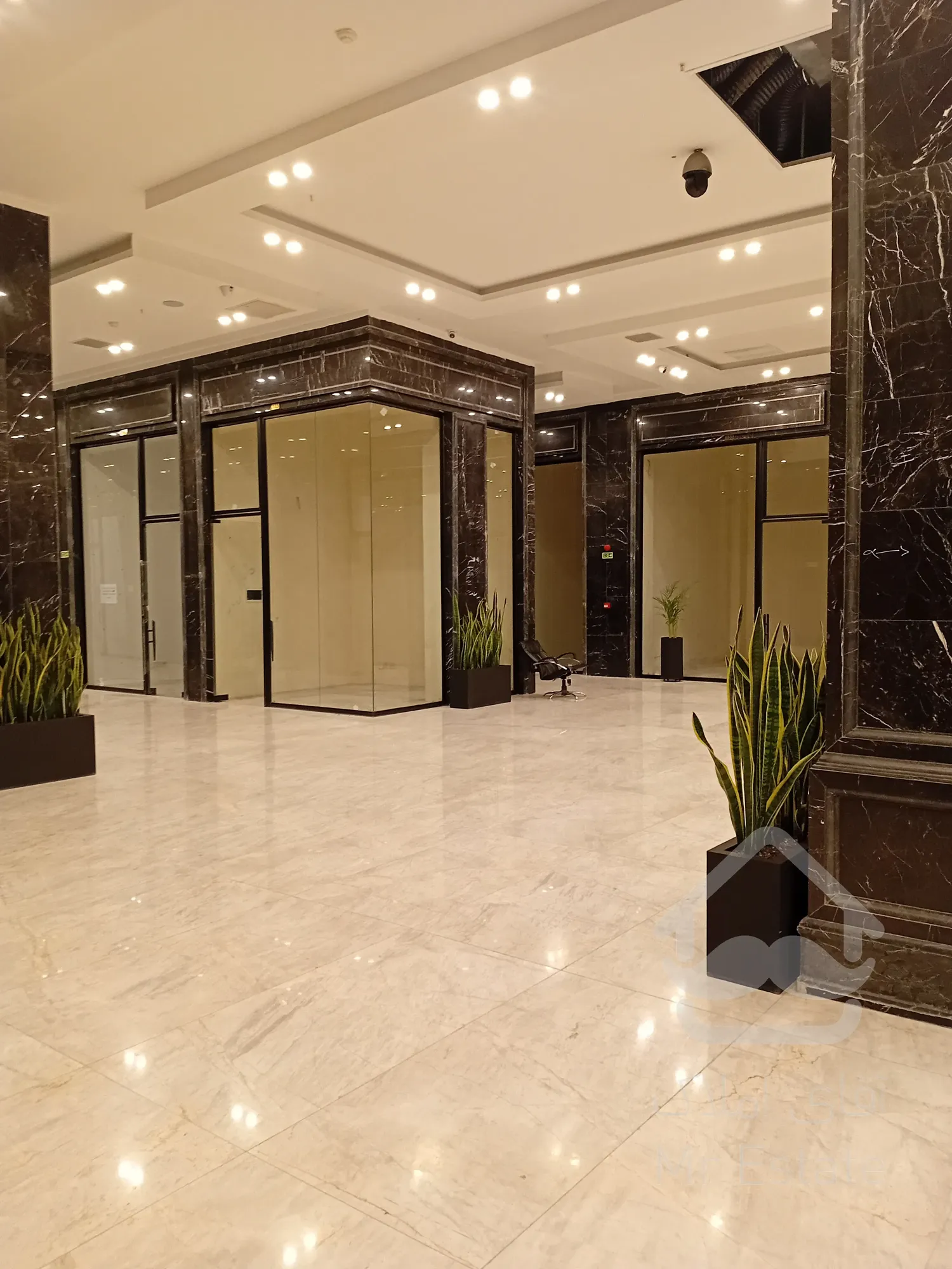 پیش فروش مغازه ۱۸ متری با شرایط اقساطی در پونک