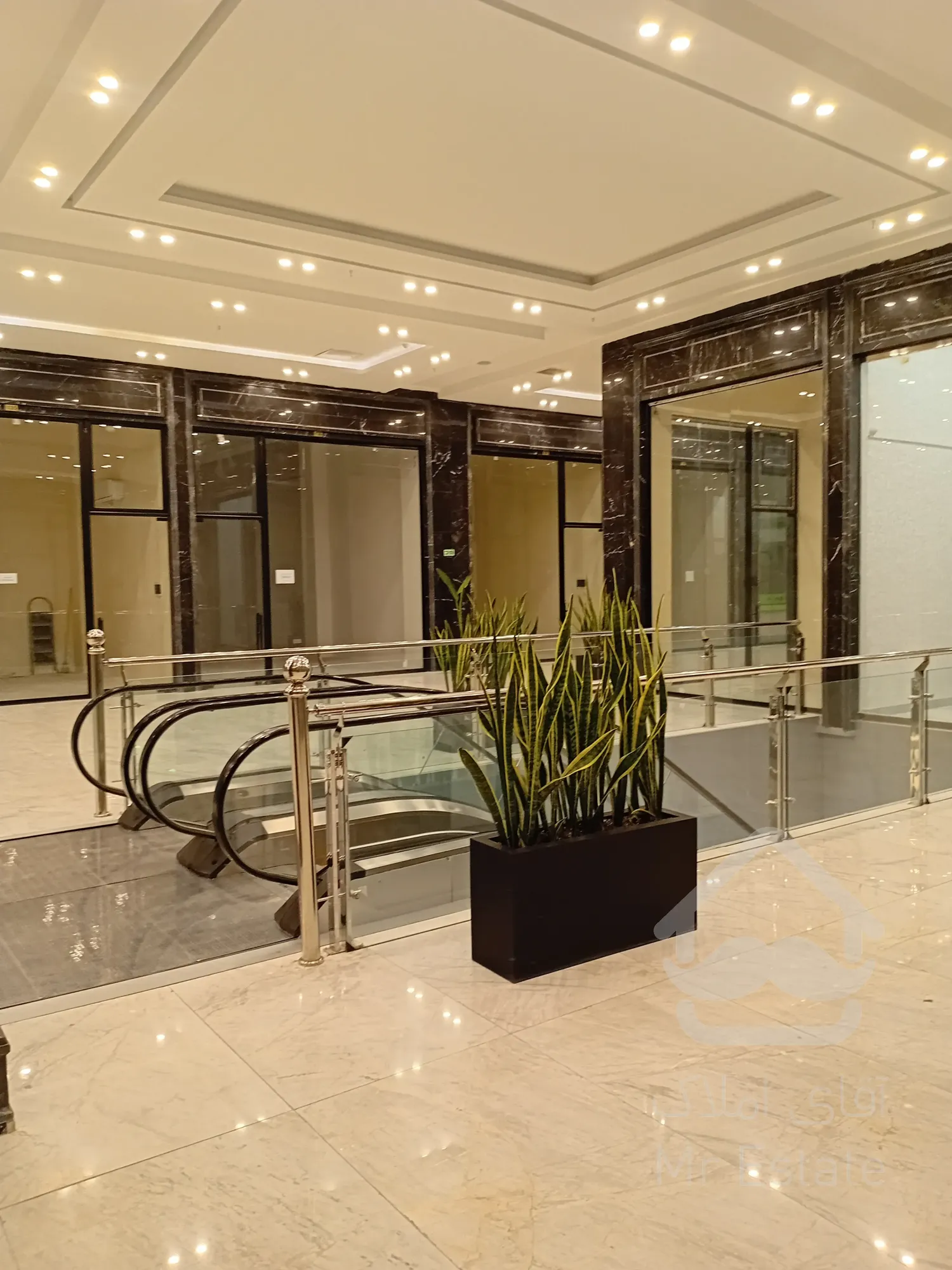 پیش فروش مغازه ۱۸ متری با شرایط اقساطی در پونک