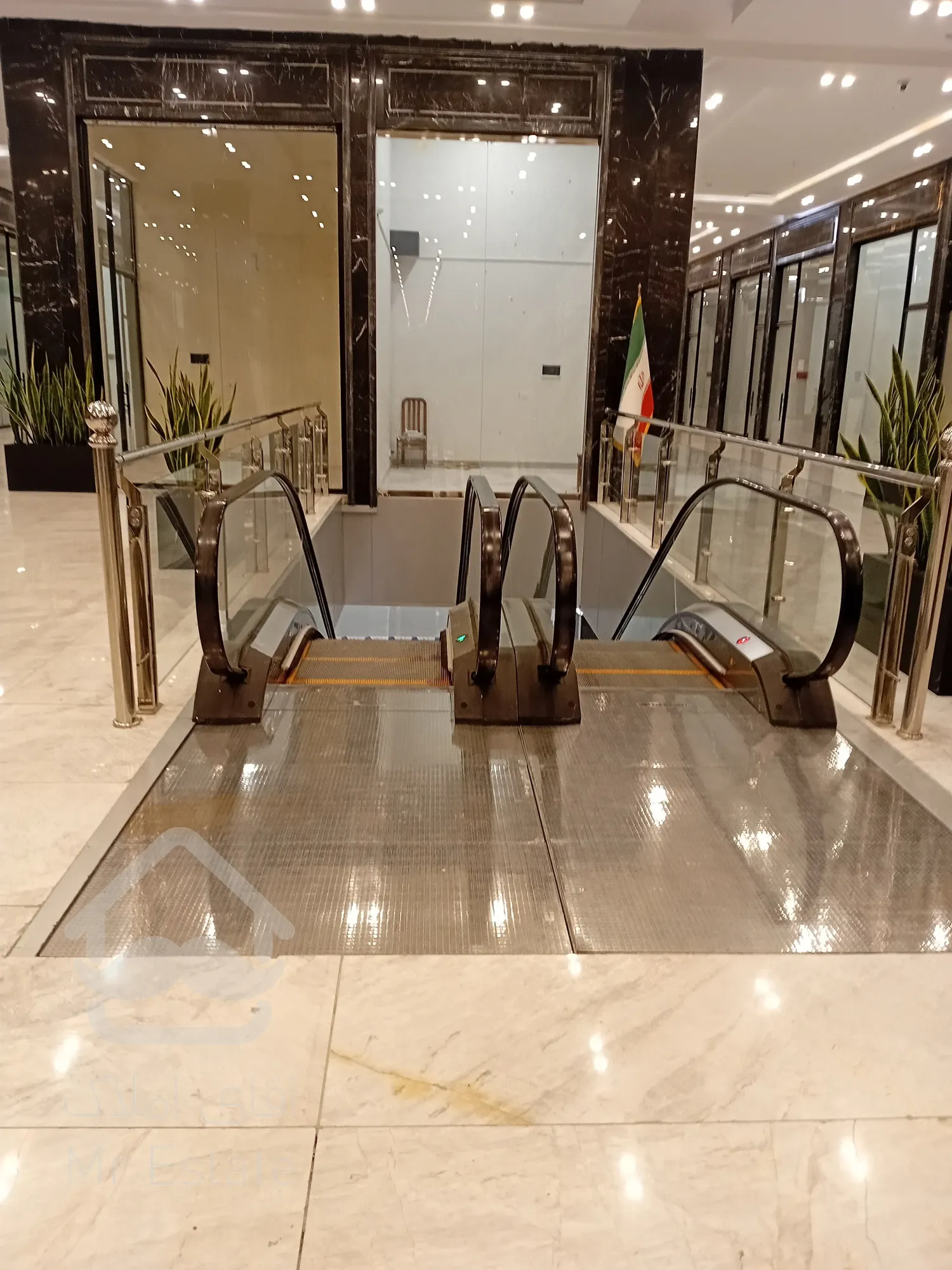 پیش فروش مغازه ۱۸ متری با شرایط اقساطی در پونک