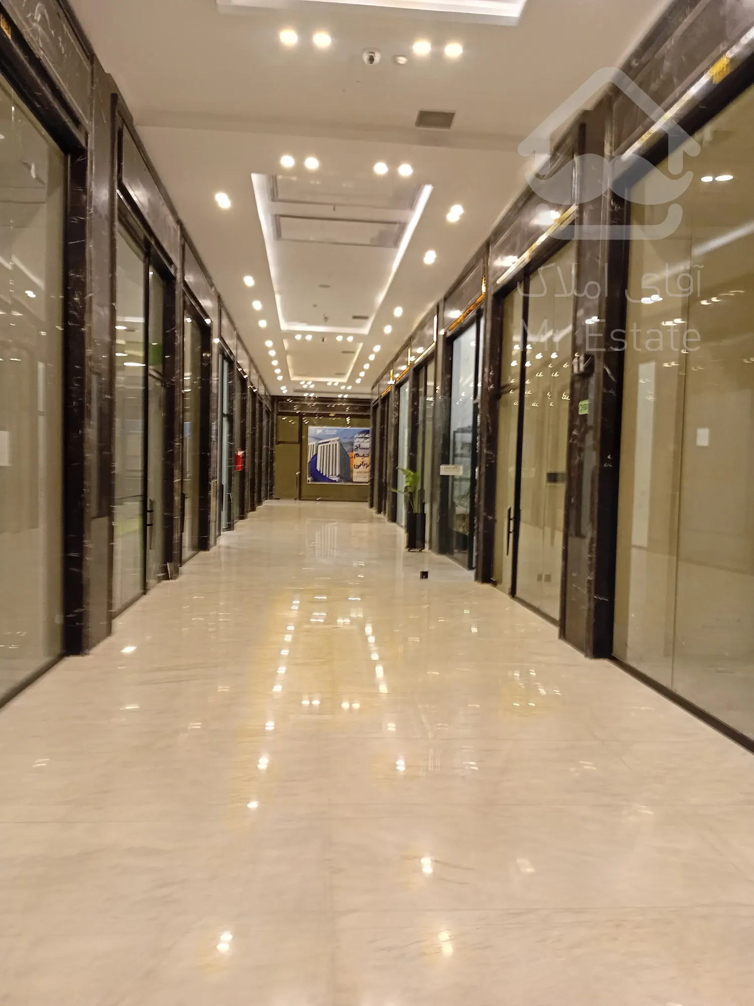 پیش‌فروش واحد تجاری ۲۱ متری با موقعیت عالی در پونک