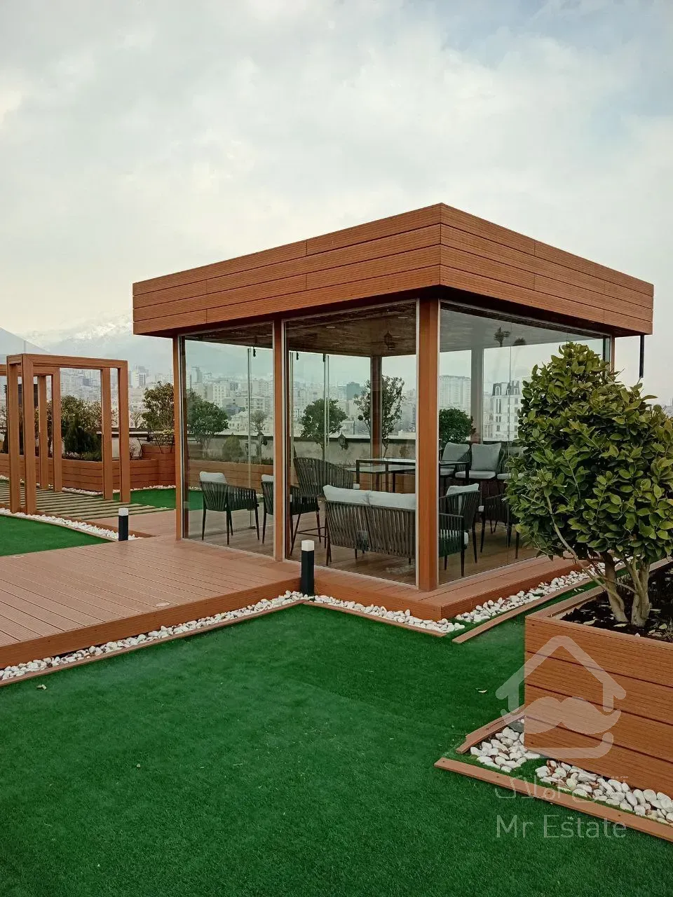 فروش واحد 90 متر کلیدنخورده رونیکاپالاس