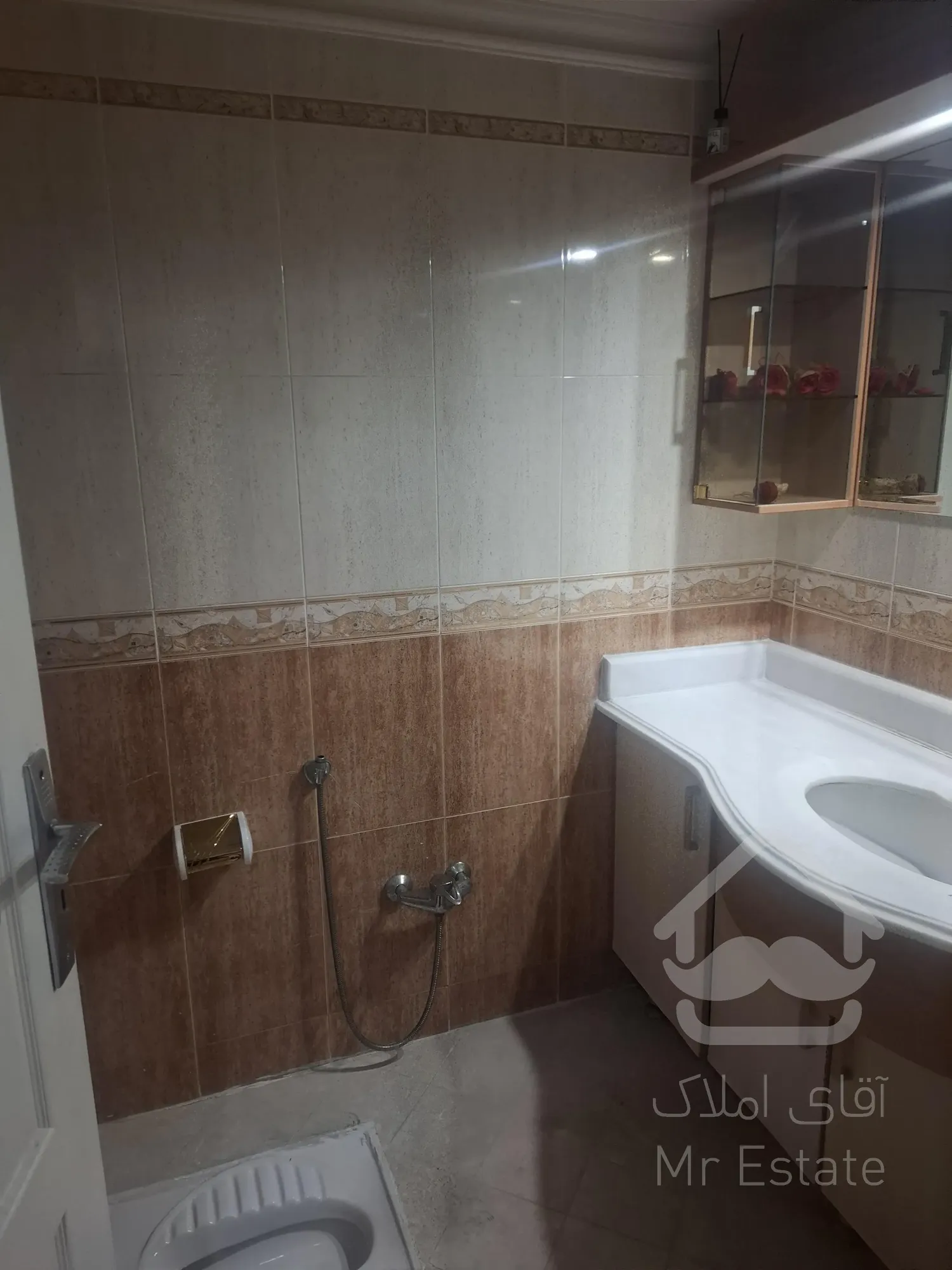 فروش و تهاتر آپارتمان/سه خواب/ایت الله کاشانی