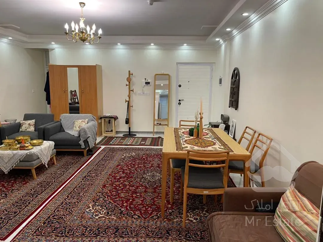 آپارتمان در خیابان همایون ناطقی