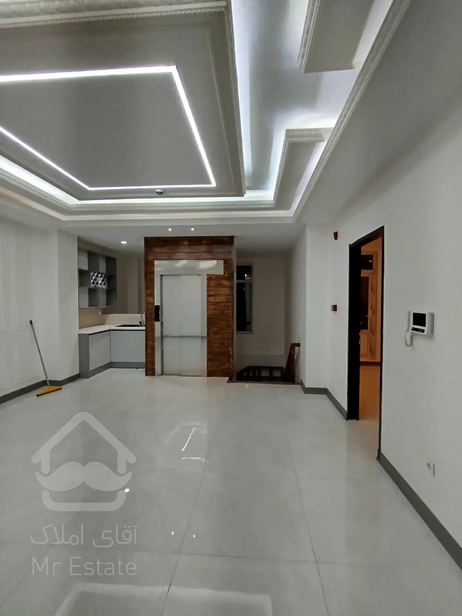 ویلایی اندیشه فاز 3 تریبلکس استخر دار