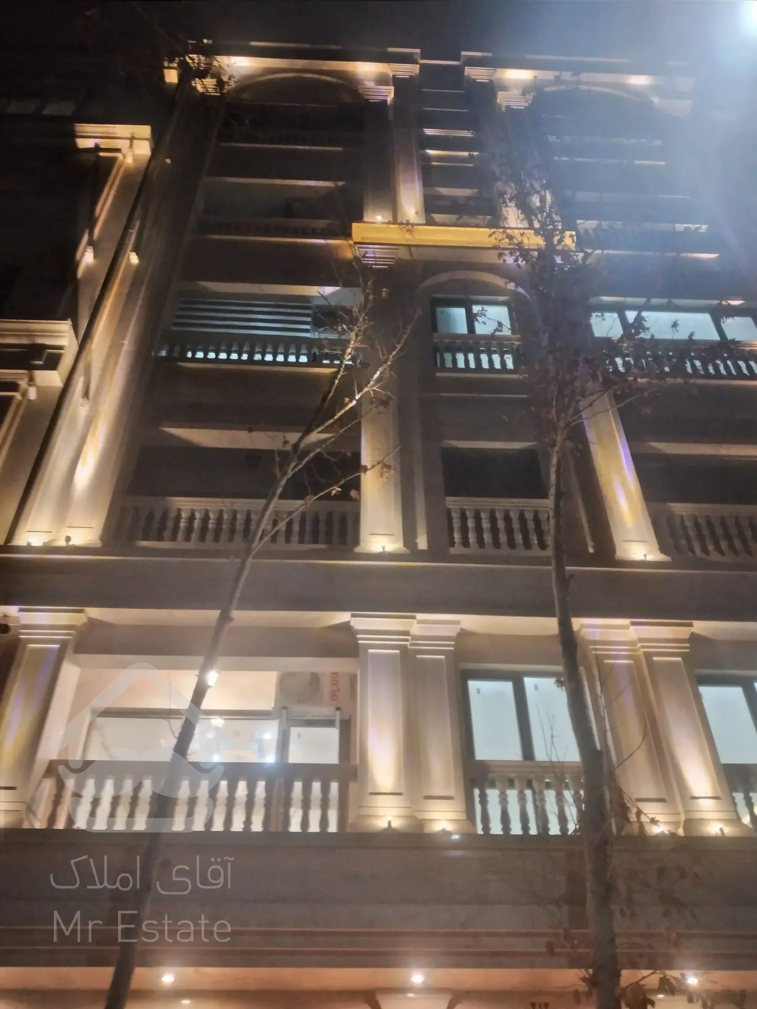 ویلای با ۸ سقف پروانه تسویه لوکیشن اکازیون در فرامرزعباسی