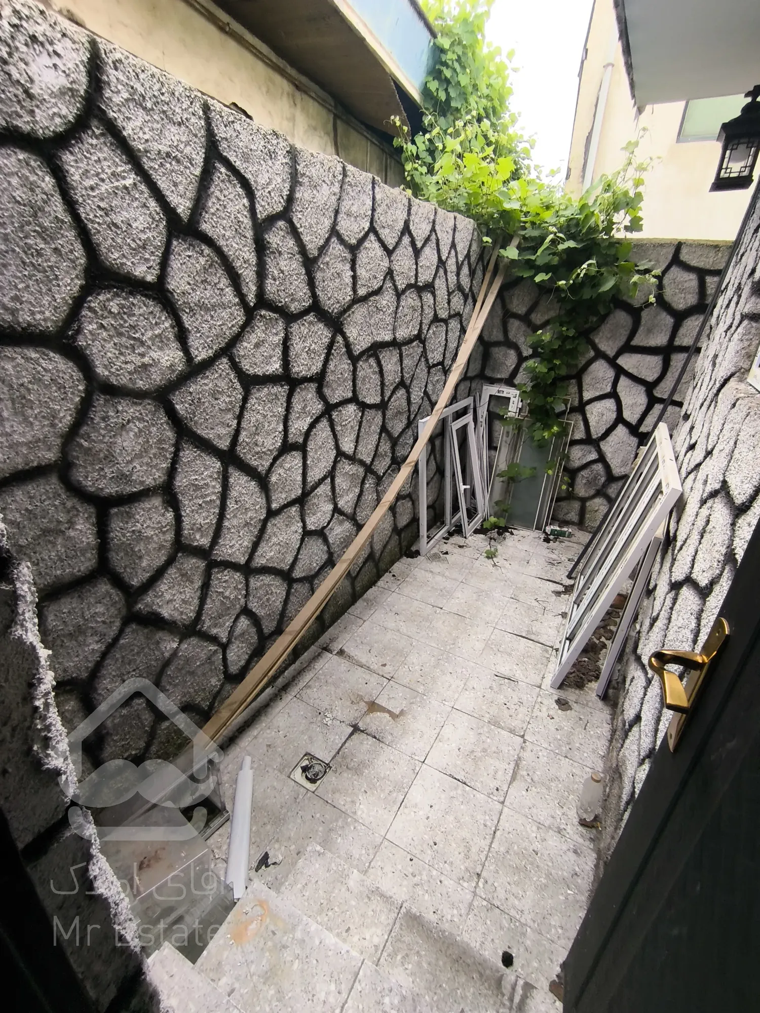 خانه ویلایی ۱۲۵ متر شیک پارک ملت