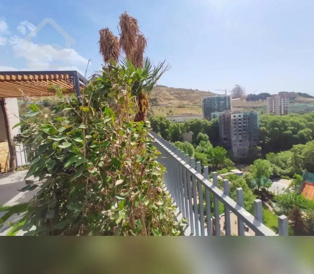 فروش آپارتمان ۲۷۸ متری در درکه