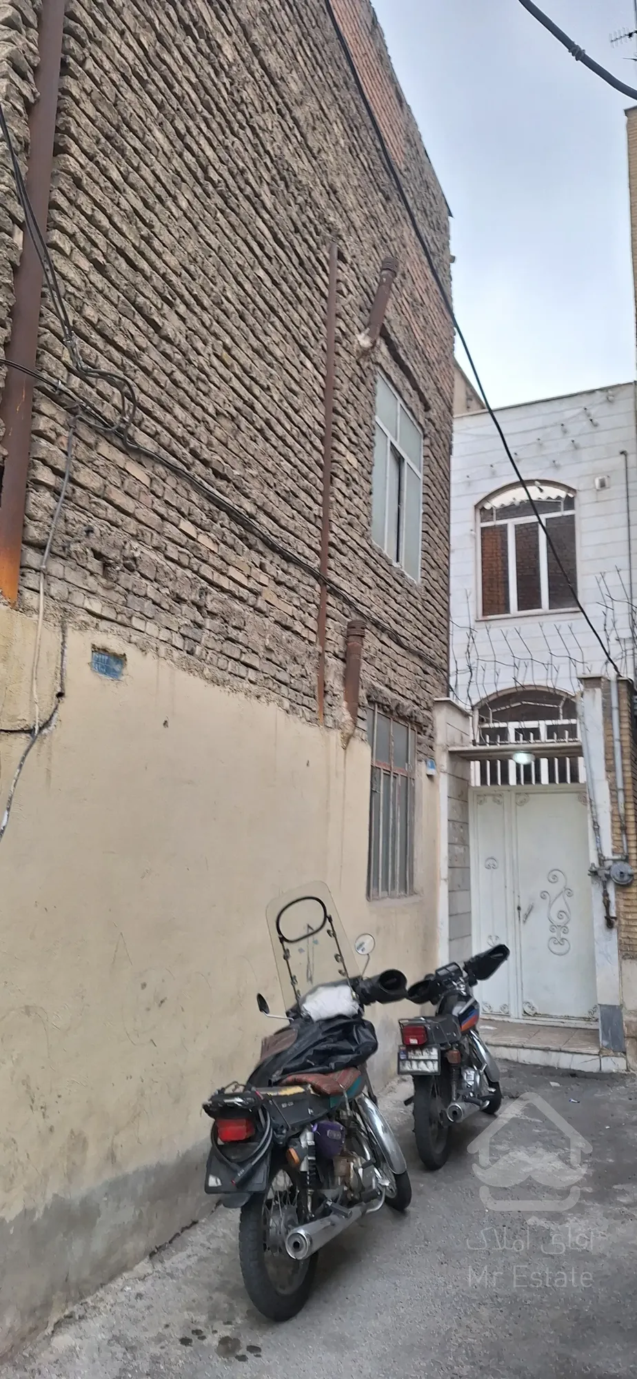 ۲ باب ملک دو طبقه ۳۵۵متر بنا