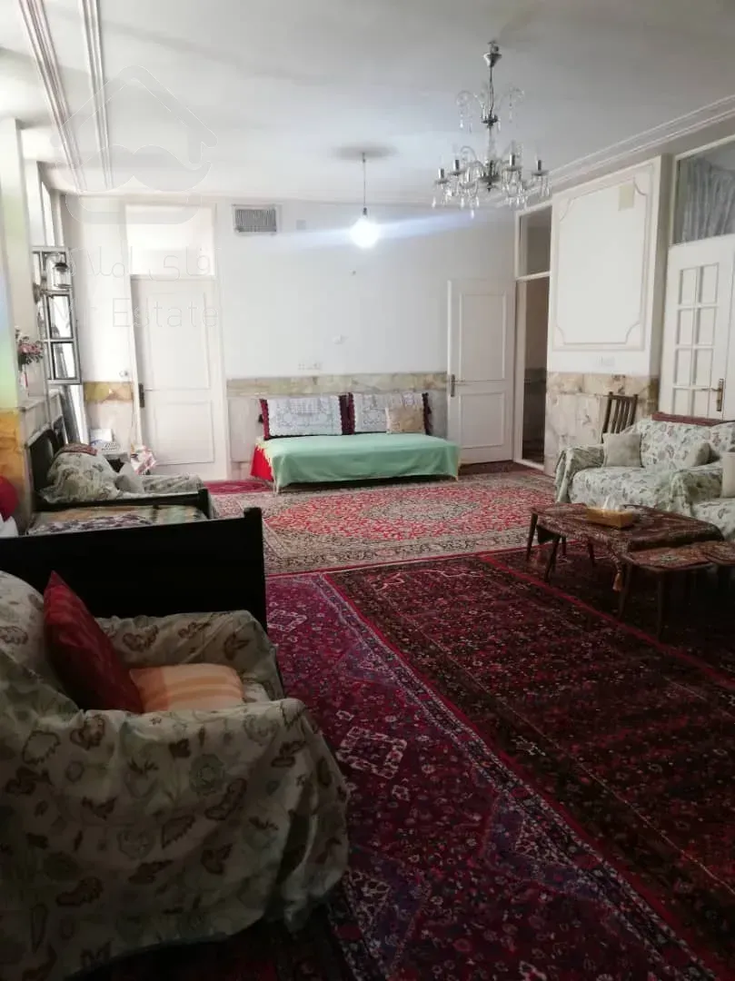 فروش خانه دو طبقه ویلایی