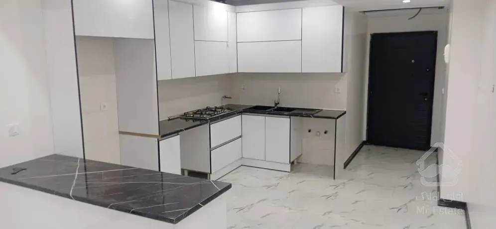 اپارتمان نوساز ۸۲ متری