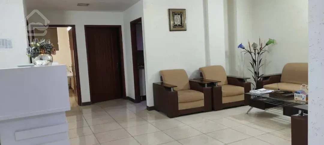 آپارتمان با موقعیت اداری مناسب جهت مطب و دفتر کار