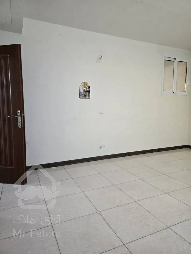 آپارتمان با موقعیت اداری مناسب جهت مطب و دفتر کار