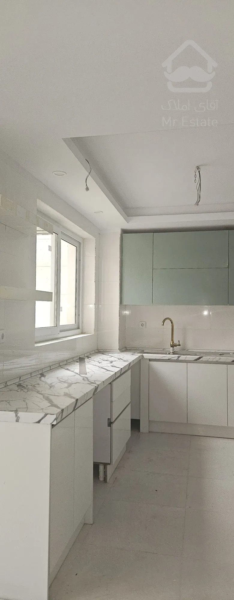 فروش فوری آپارتمان نوساز منطقه ۲۲