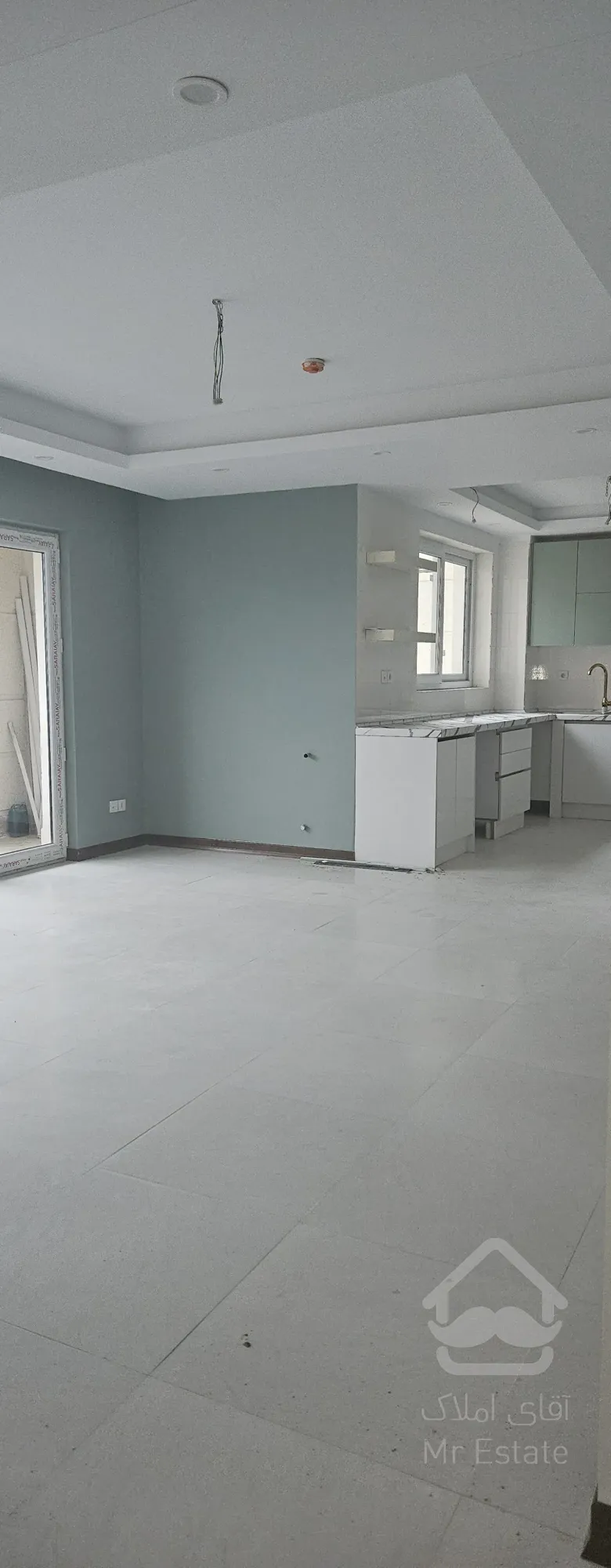 فروش فوری آپارتمان نوساز منطقه ۲۲