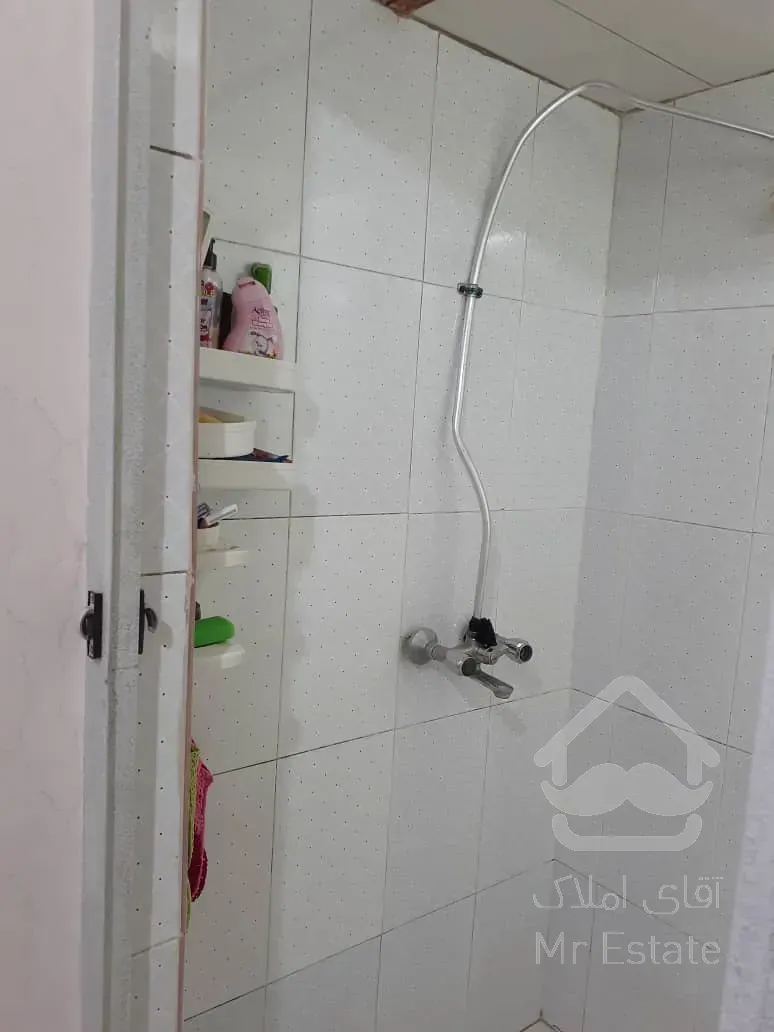 واحد ۷۰ متری. کولر گازی بسیار تمیز،