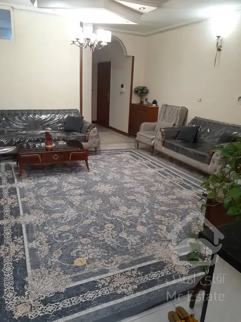 واحد ۷۰ متری. کولر گازی بسیار تمیز،