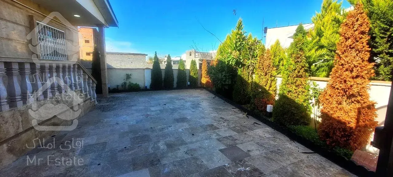 ویلا مبله/سند تکبرگ/۲۰۰ متر زمین/۹۰ متر بنا