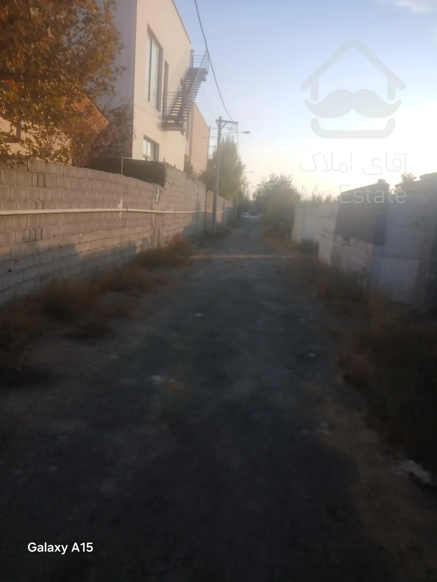 زمین و ویلای نمیه کاره در سهیلیه