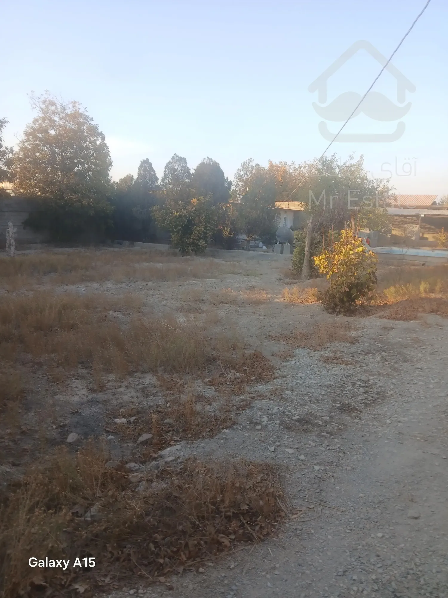 زمین و ویلای نمیه کاره در سهیلیه