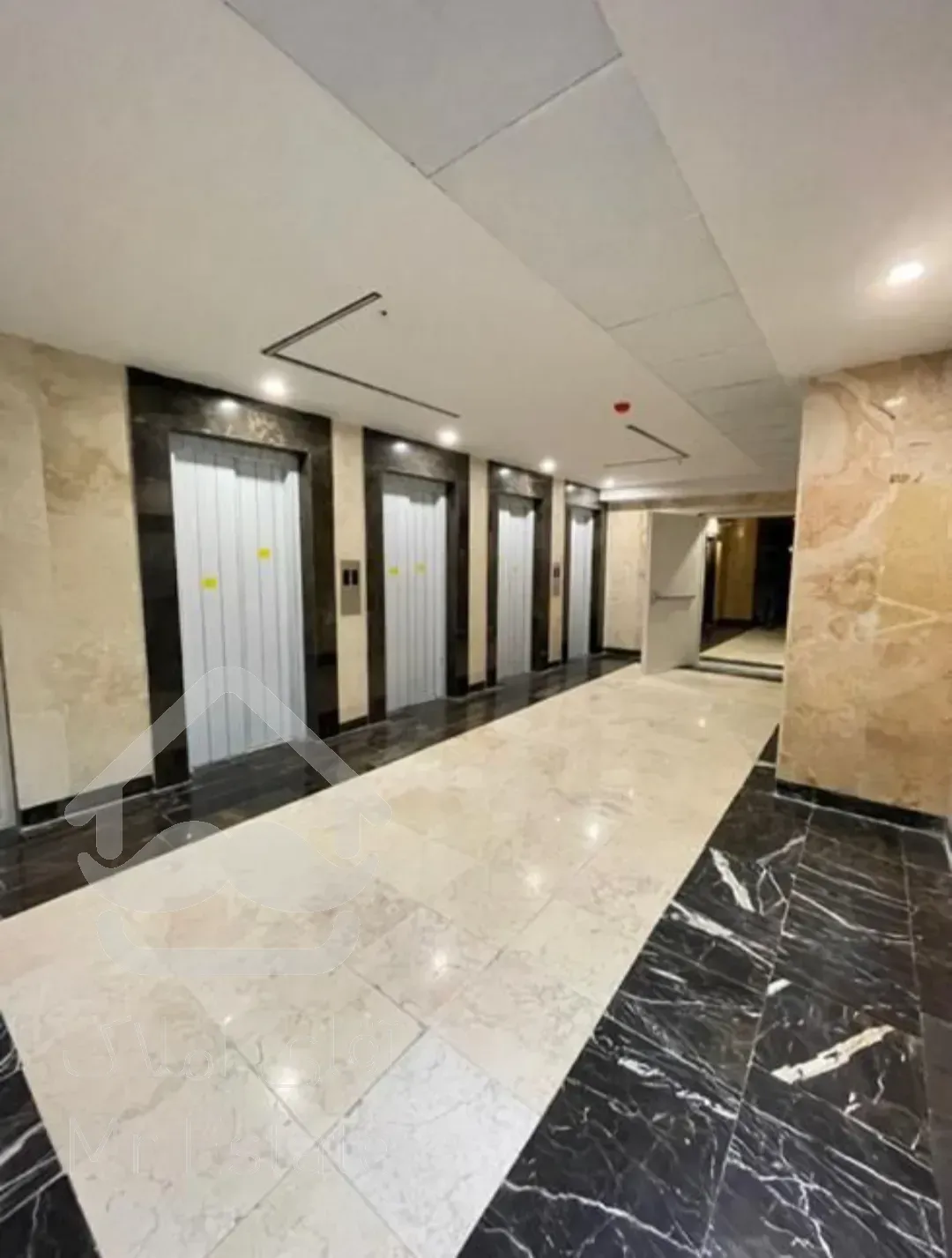 فروش واحد در برج خلبانان چیتگر بلوک B6 نوساز