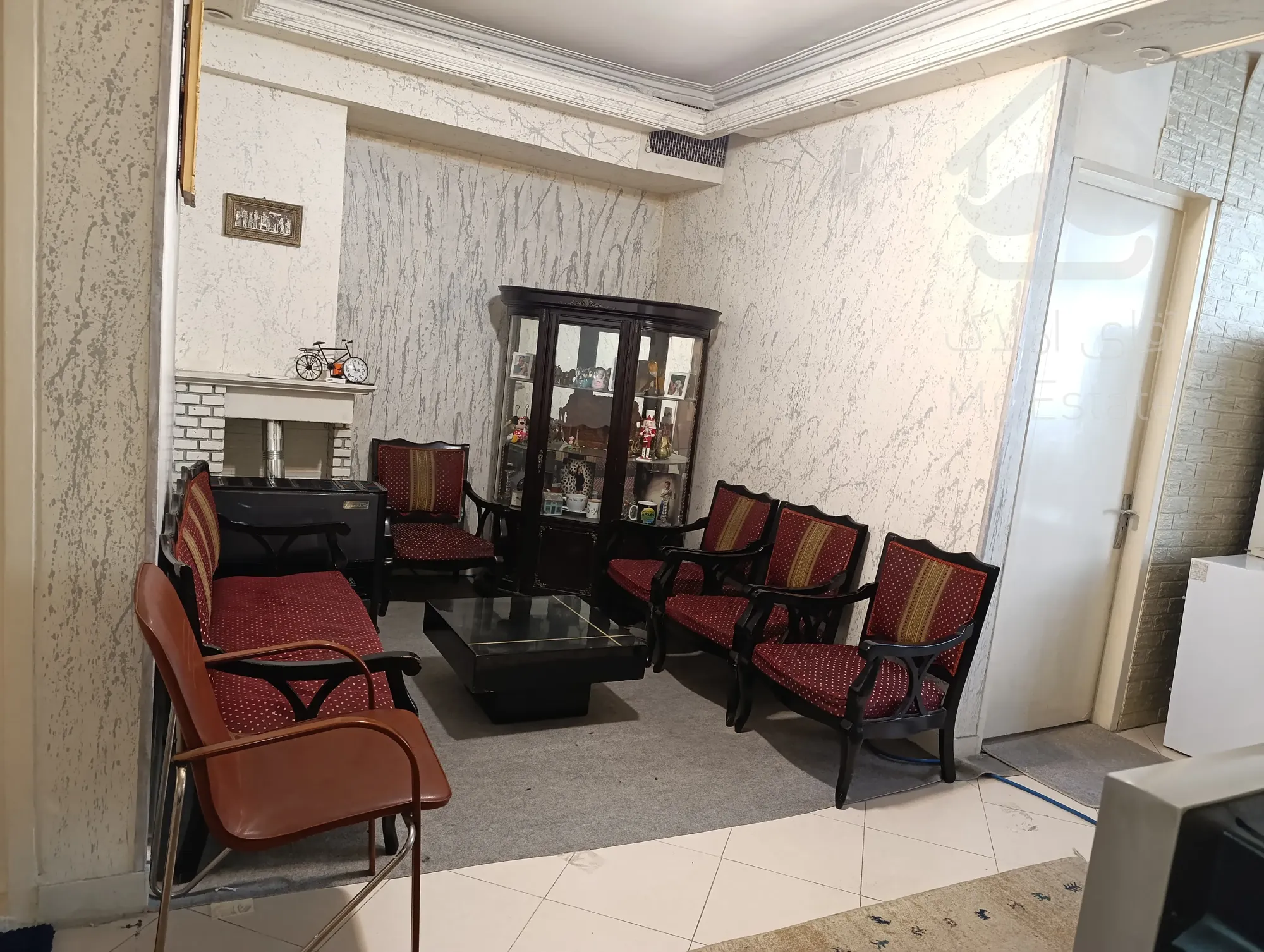 فروش واحد مسکونی -تجاری بازسازی شده 50متری در شیخ بهایی