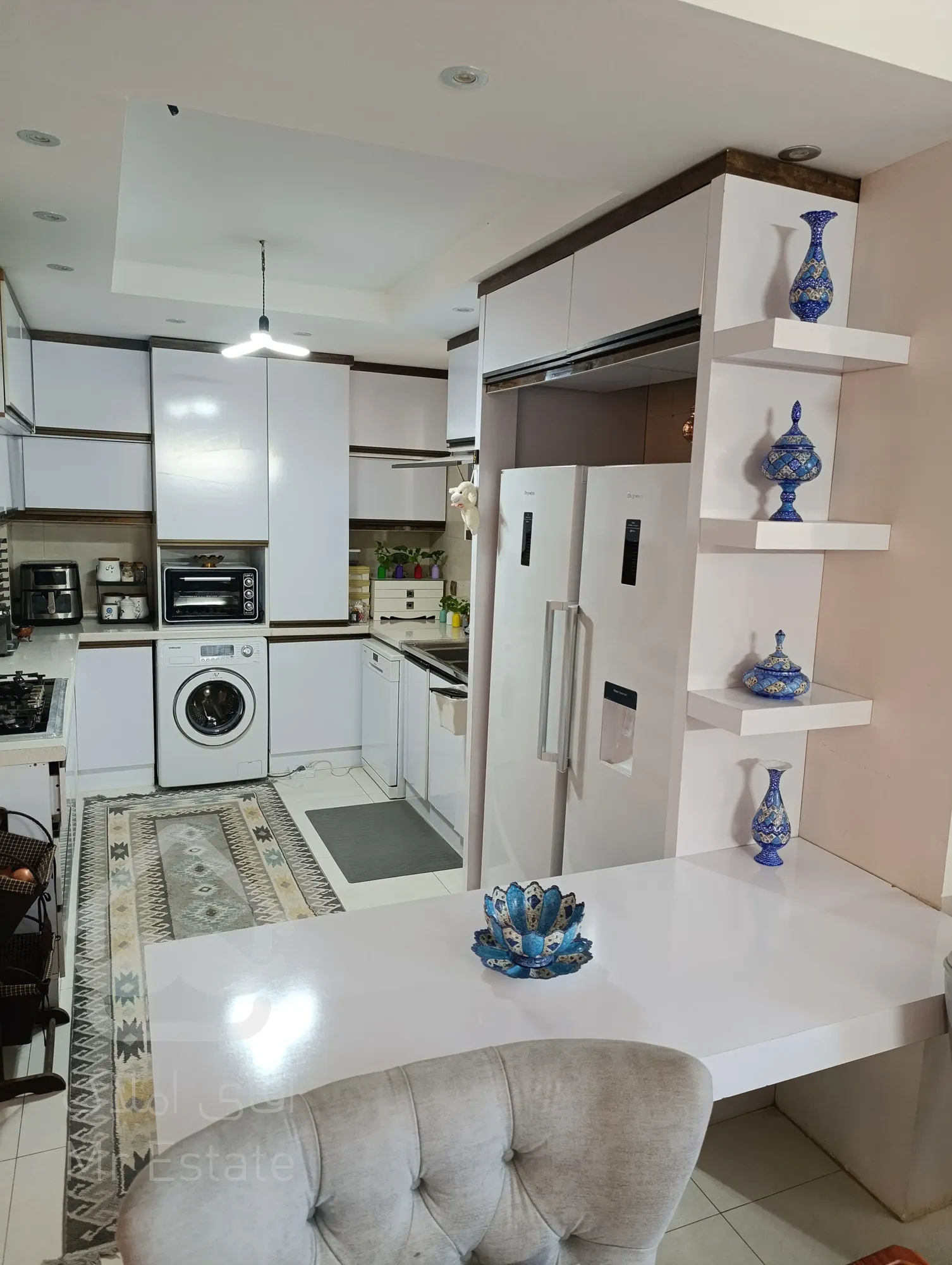 اجاره آپارتمان ۱۰۰ متری زیر قیمت خ رکن الدوله شرقی