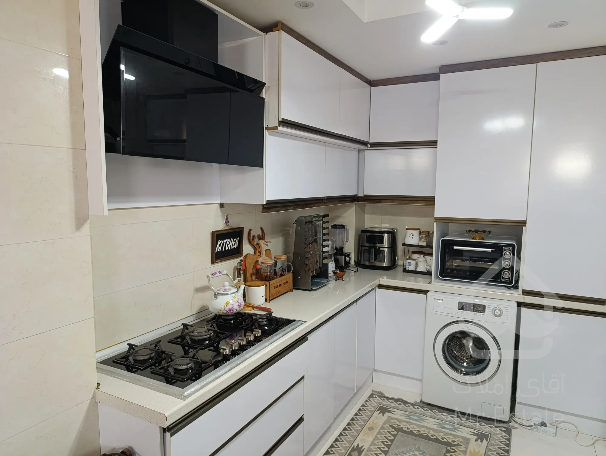 اجاره آپارتمان ۱۰۰ متری زیر قیمت خ رکن الدوله شرقی