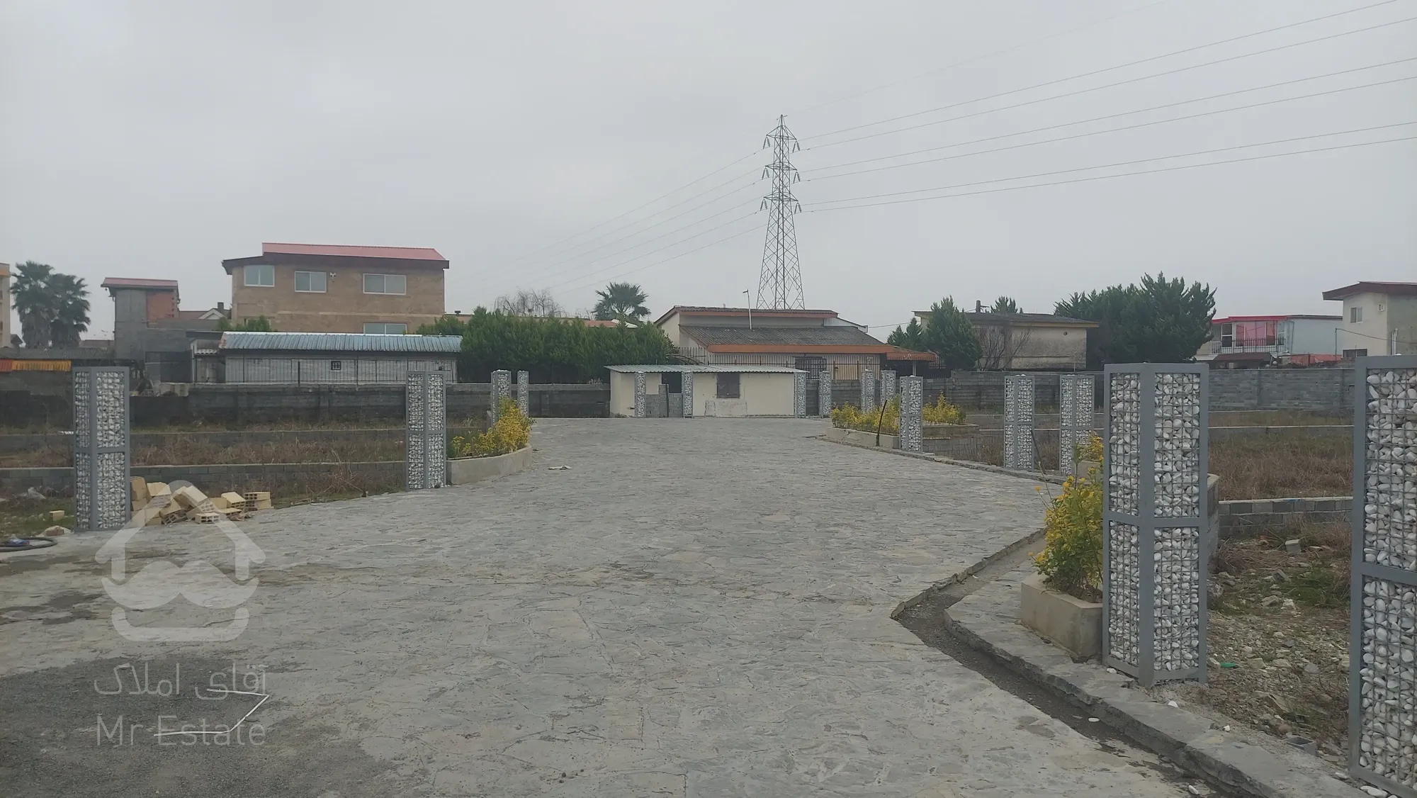 ۲۴۰متر زمین شهرکی/ با جواز/ هچیرود نمک آبرود/ نگهبانی اب برق گاز