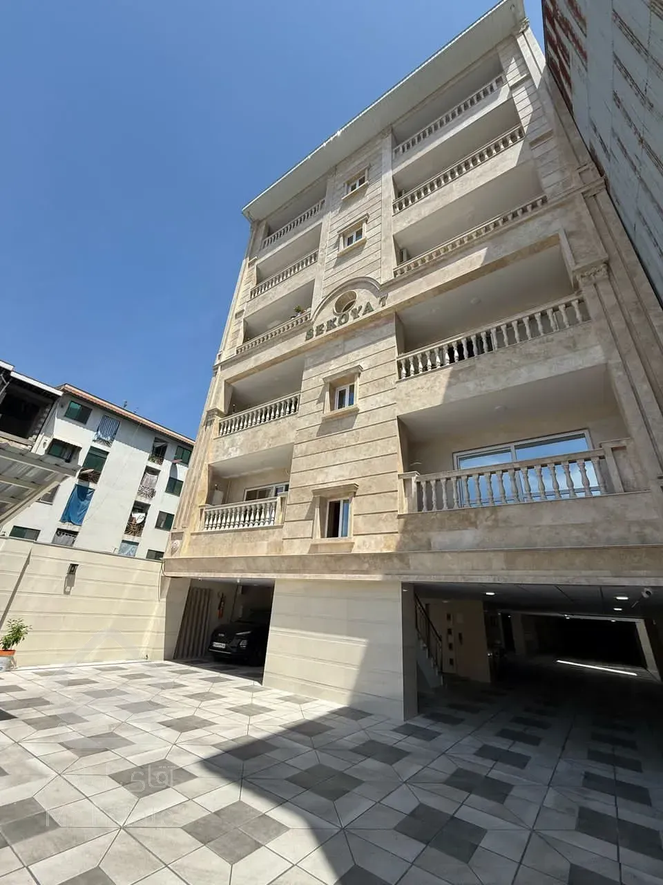 فروش آپارتمان ۹۸ متری با قیمت مناسب