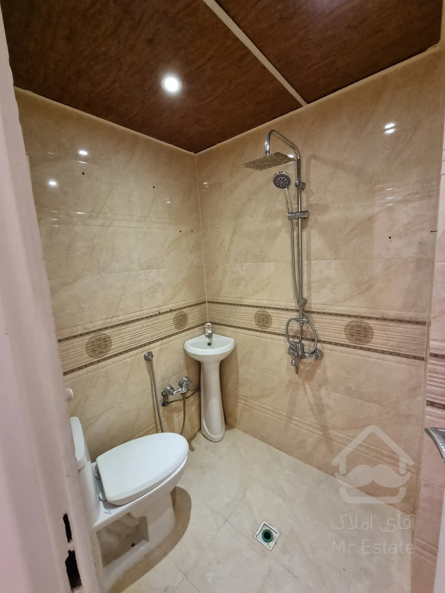 اجاره آپارتمان و خانه در مرزداران شهرک هما