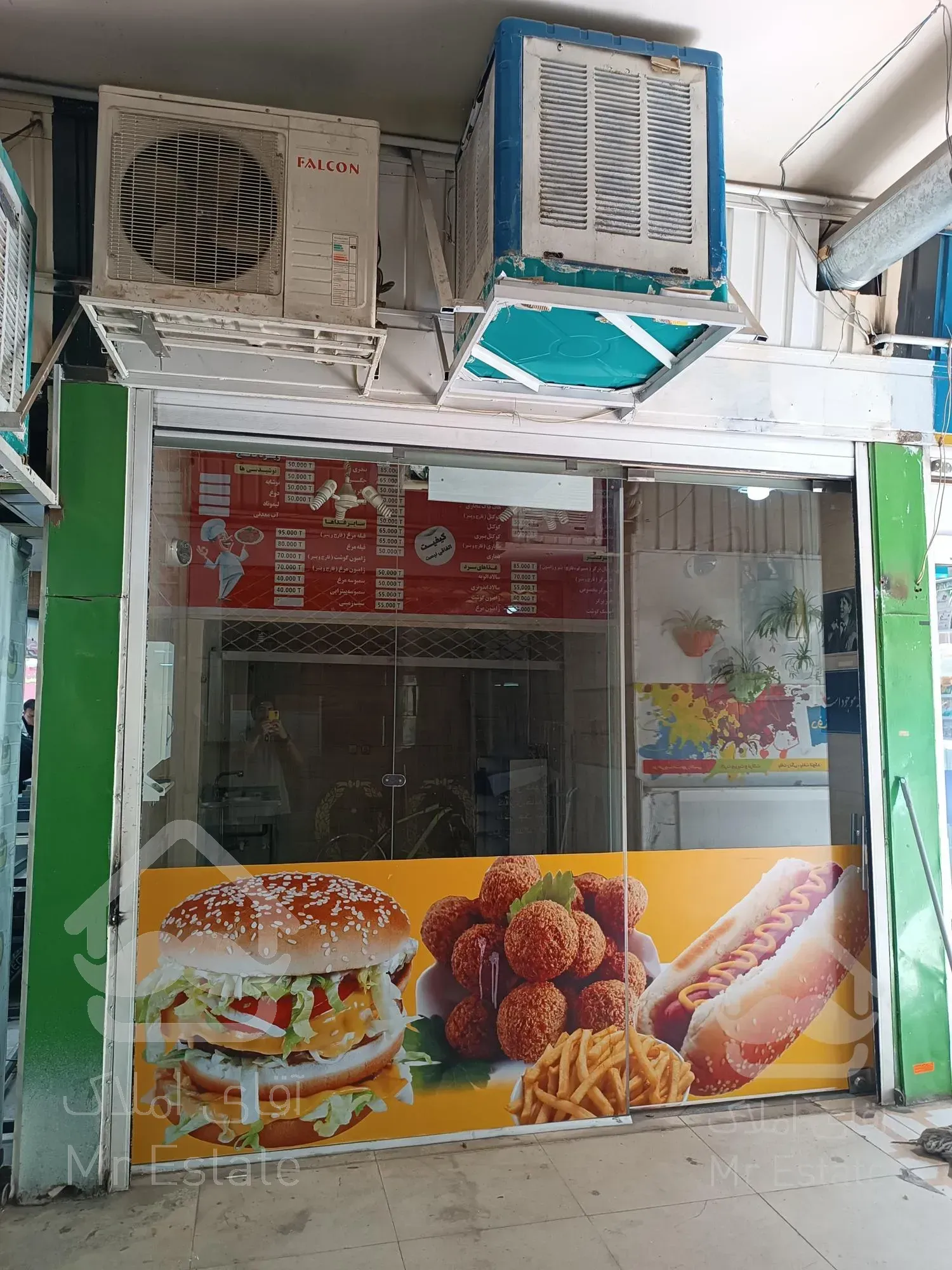 مغازه ، واقع در پاساژ دانشجو ، ۱۹ متر ، رهن