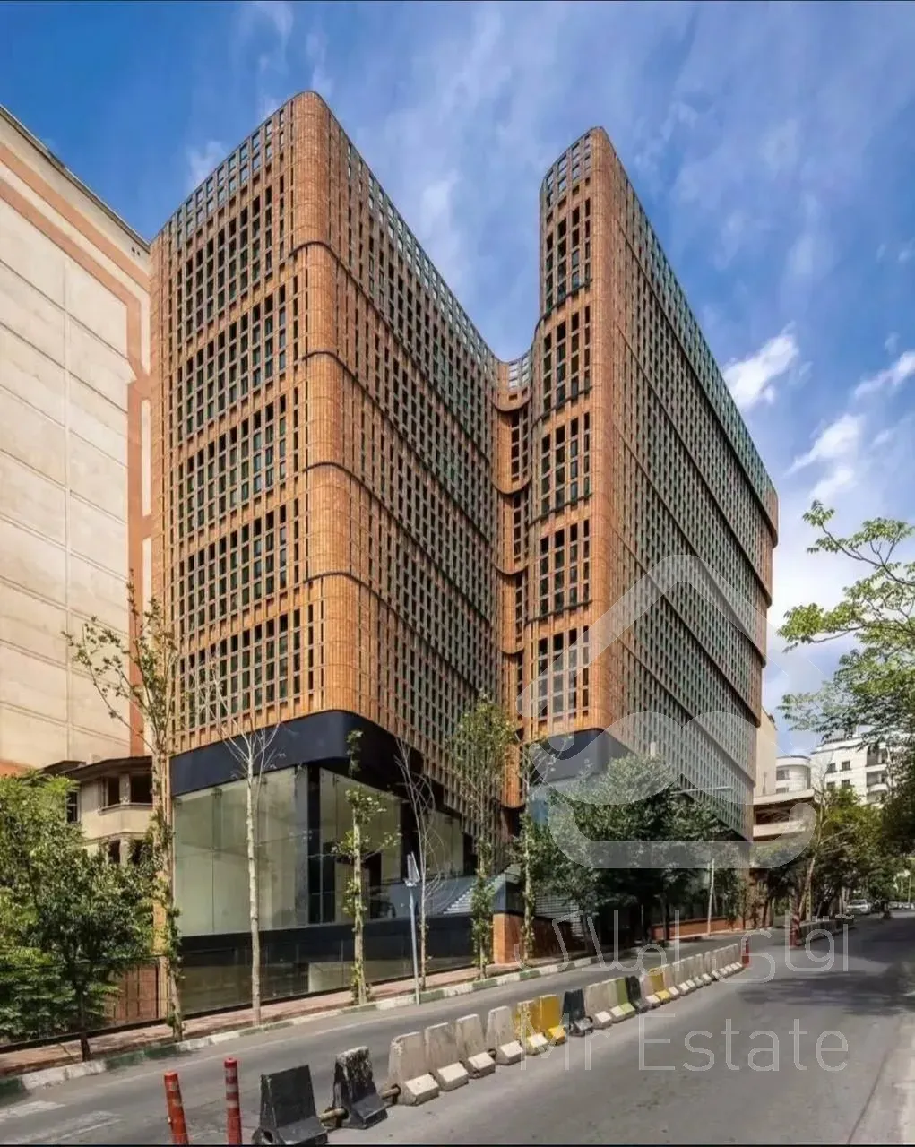 اجاره مغازه ۱۰۰ متری در ولنجک