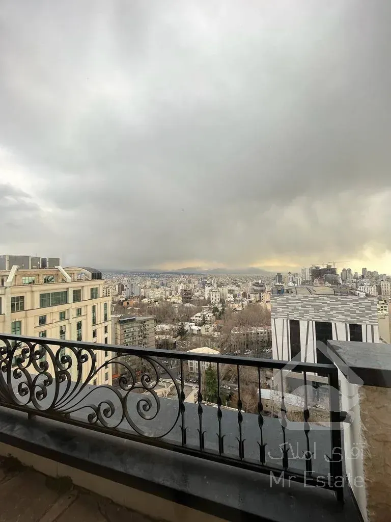 فروش پنت هاوس ۴۳۱ متری در زعفرانیه