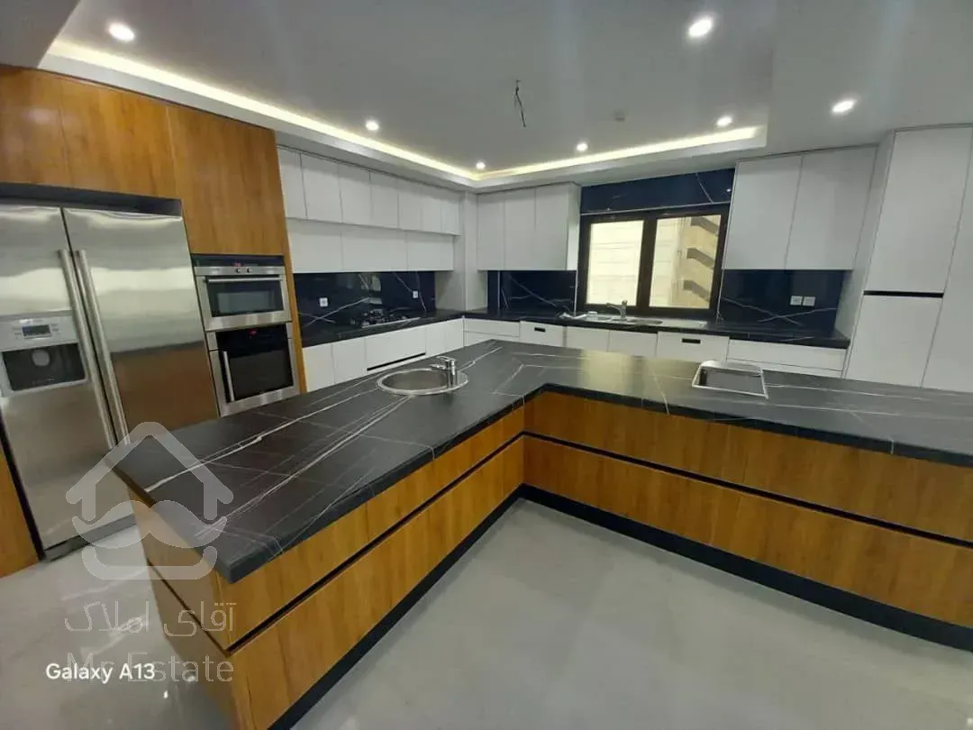 اجاره برج باغ ۳۰۵ متری در ولنجک