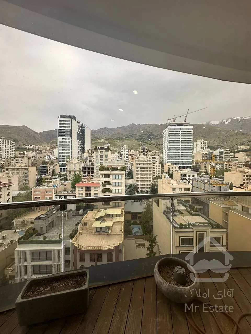 رهن برج مدرن ۳۴۰ متری در زعفرانیه