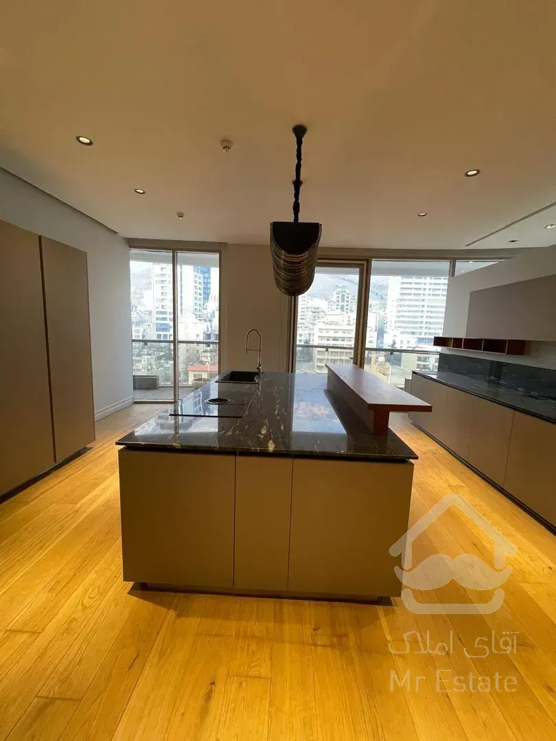 رهن برج مدرن ۳۴۰ متری در زعفرانیه