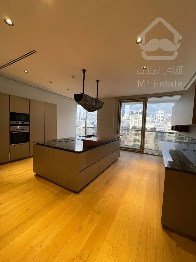 رهن برج مدرن ۳۴۰ متری در زعفرانیه