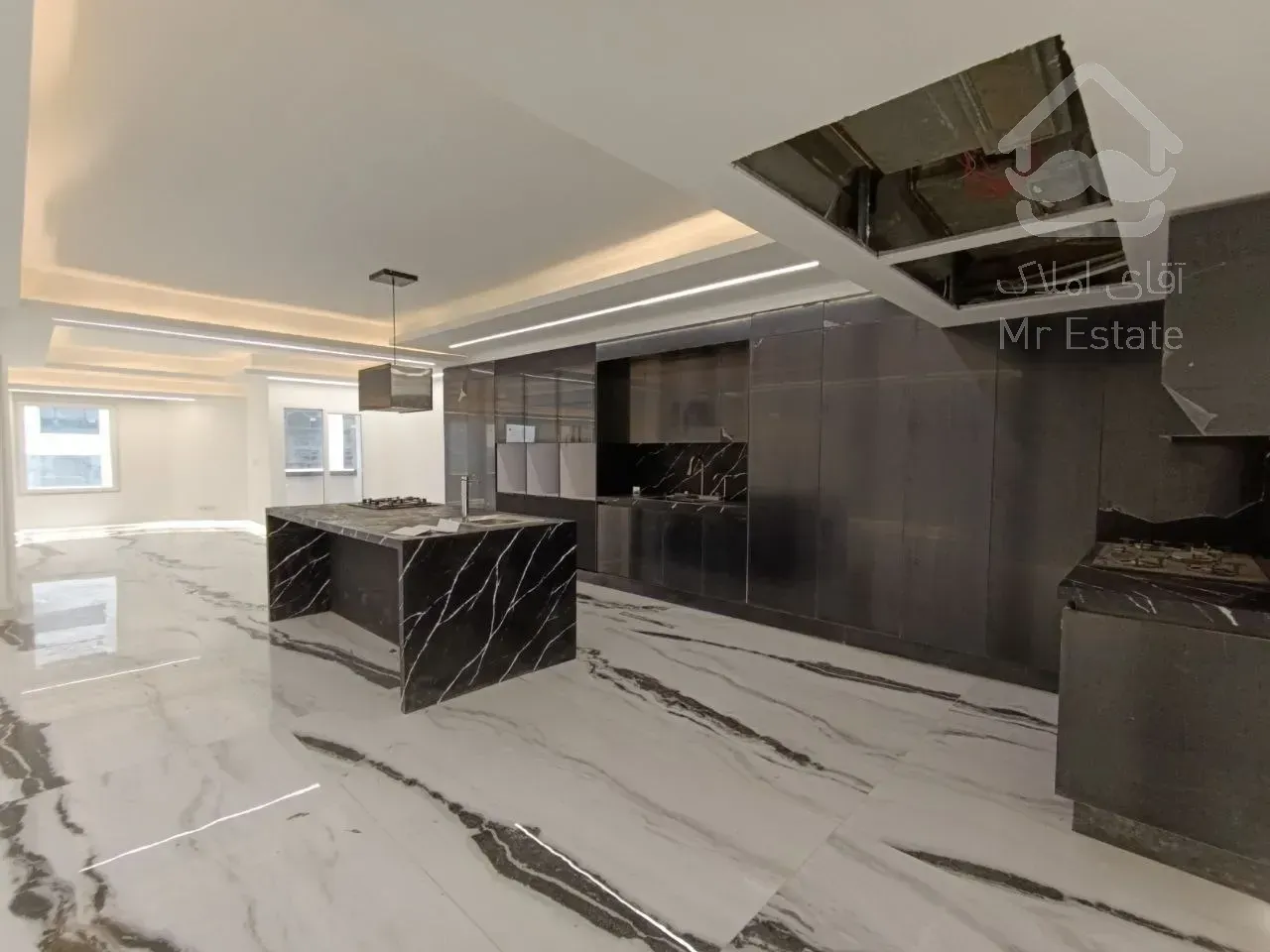 رهن برج ۲۸۰ متری در الهیه