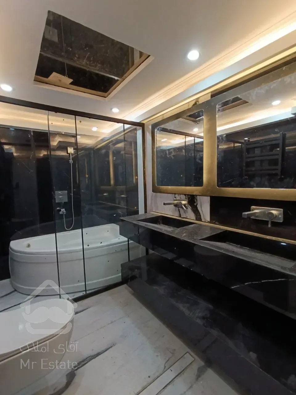 رهن برج ۲۸۰ متری در الهیه