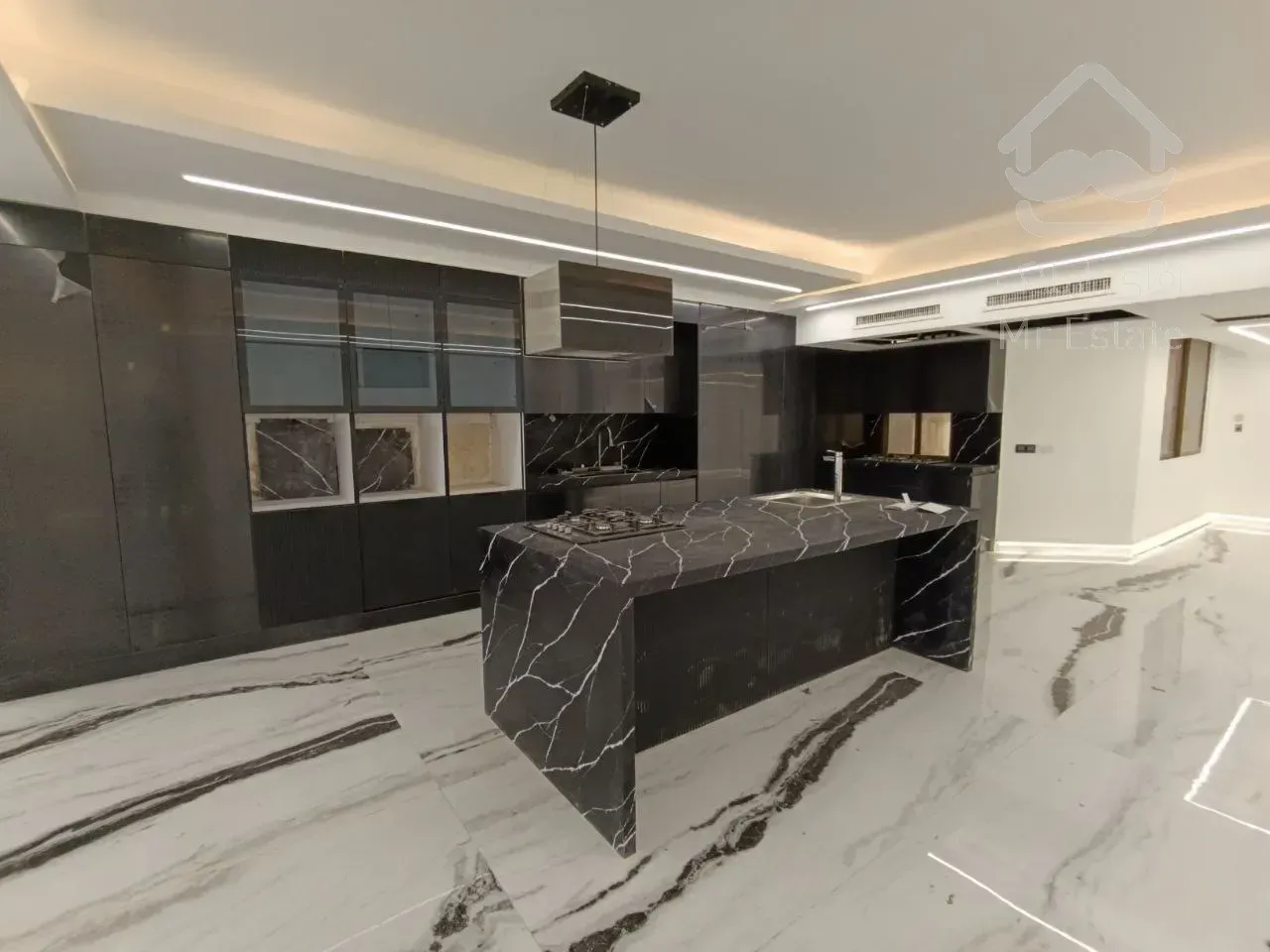 رهن برج ۲۸۰ متری در الهیه