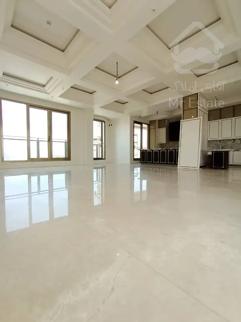 رهن برج ۵۶۰ متری در زعفرانیه