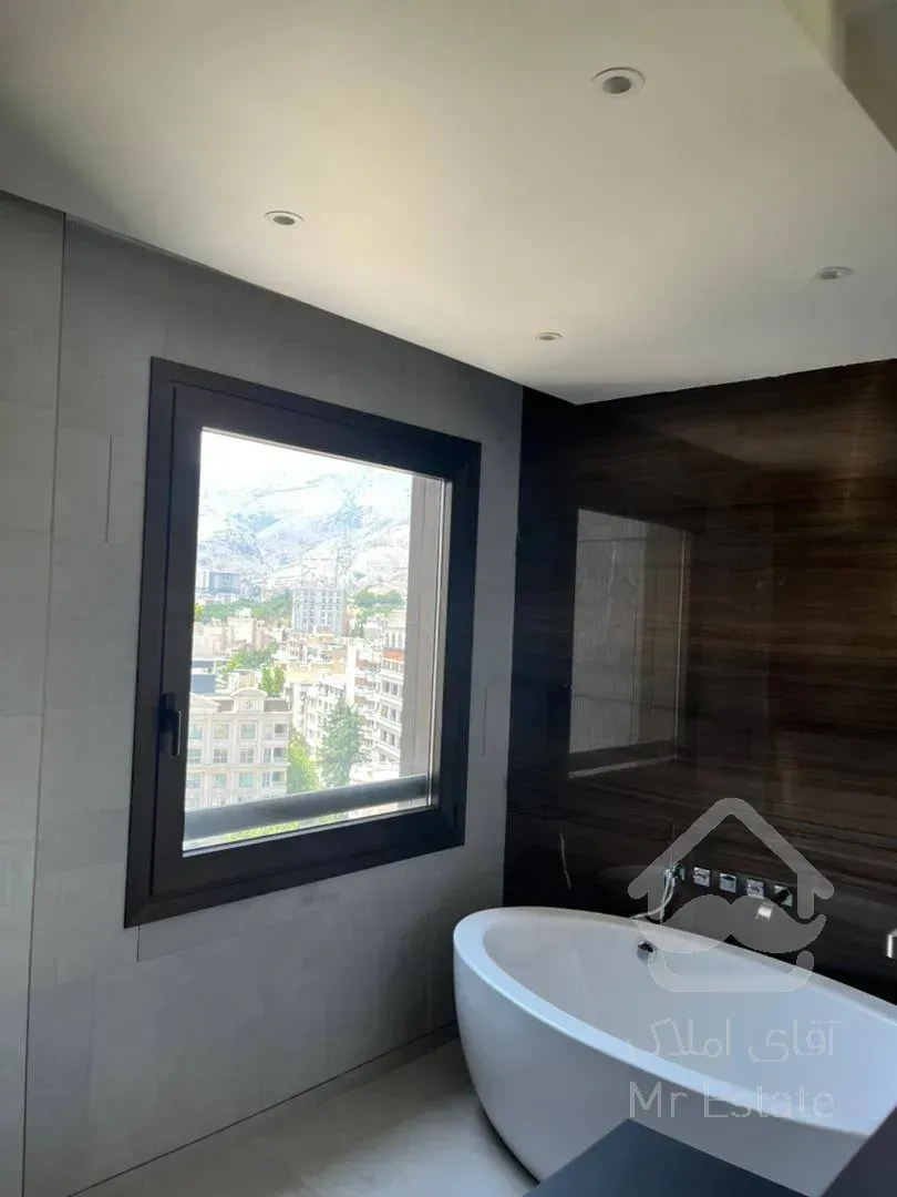 رهن برج باغ ۳۸۰ متری در زعفرانیه