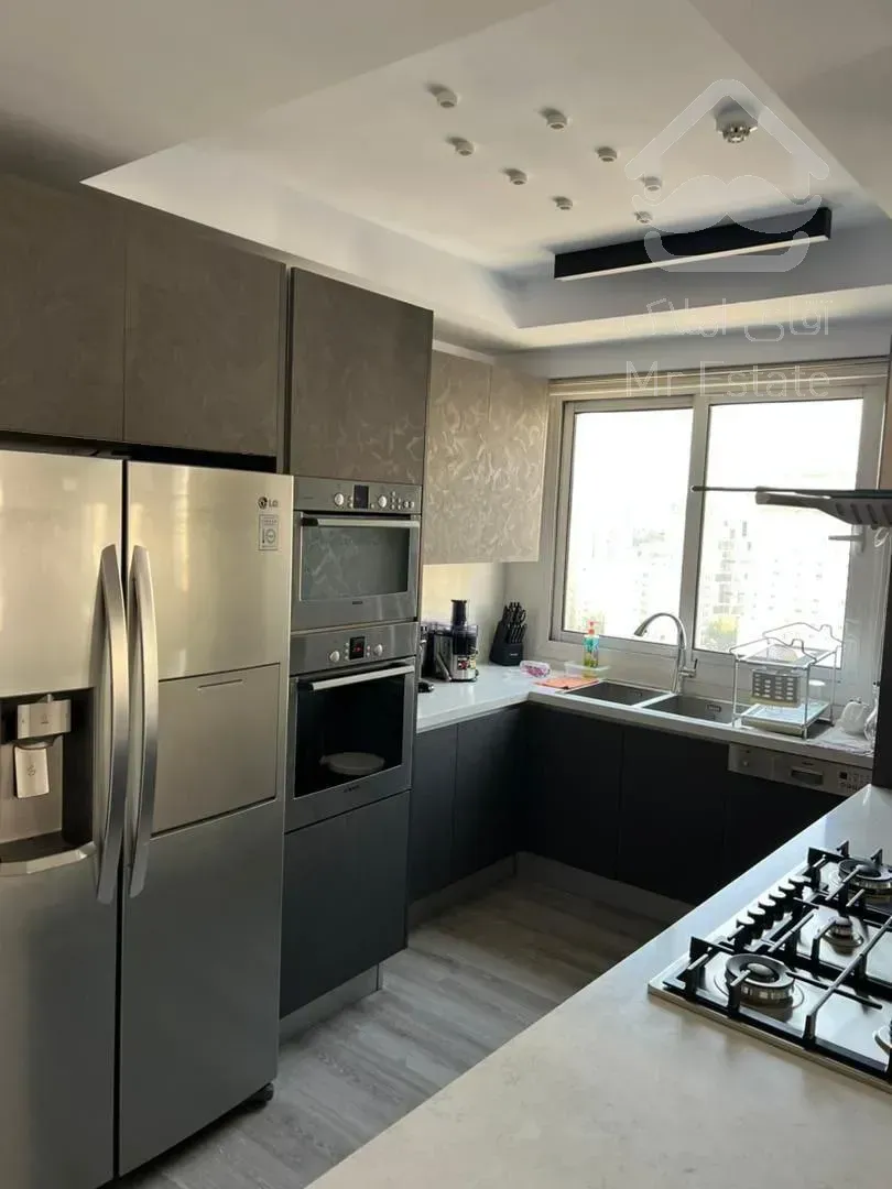 رهن برج ۲۶۰ متری در فرشته