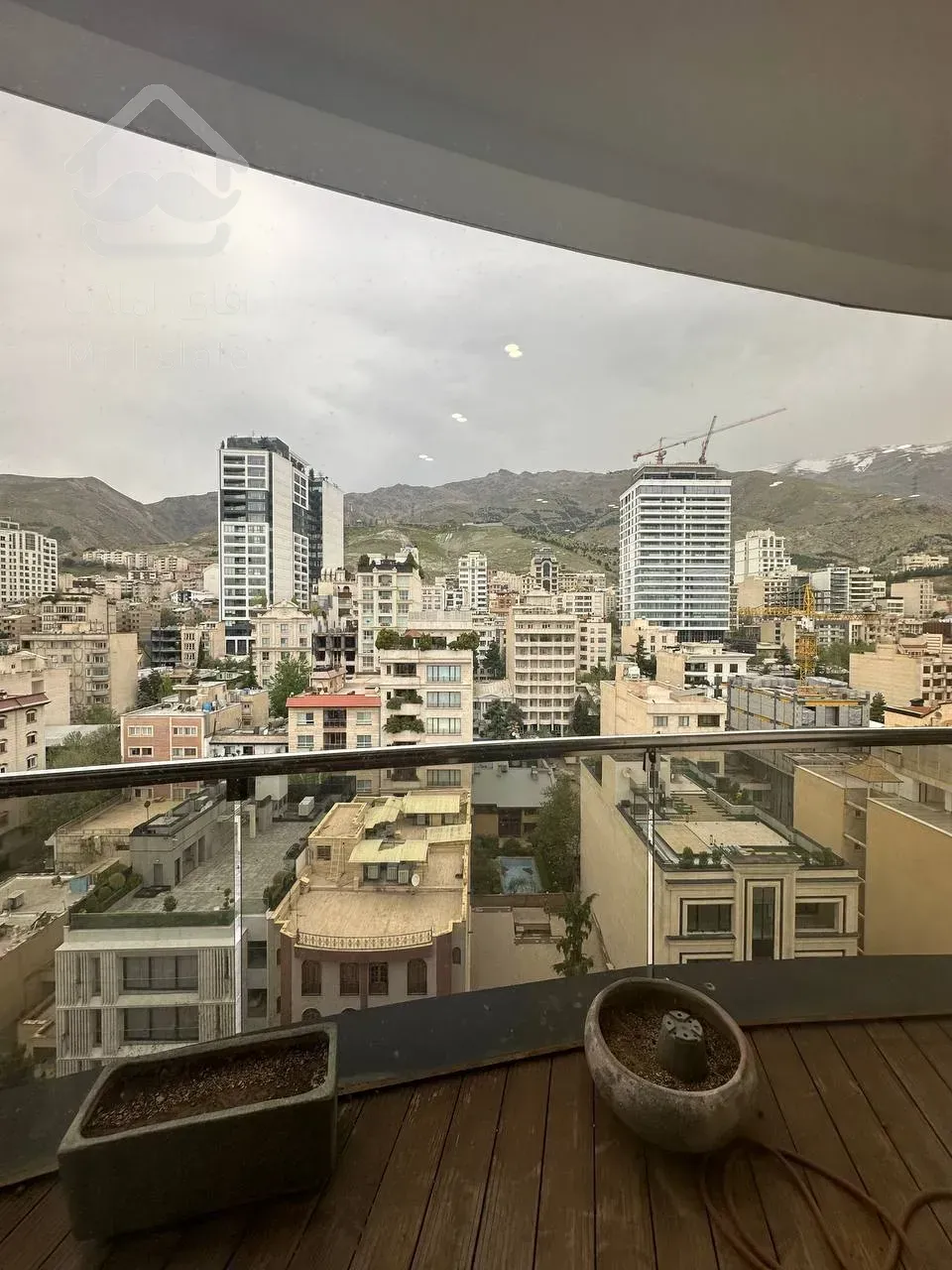 رهن برج مدرن ۳۷۵ متری در زعفرانیه