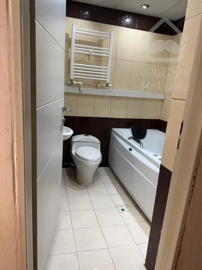 اپارتمان ۸۷ متری در کوی بیمه