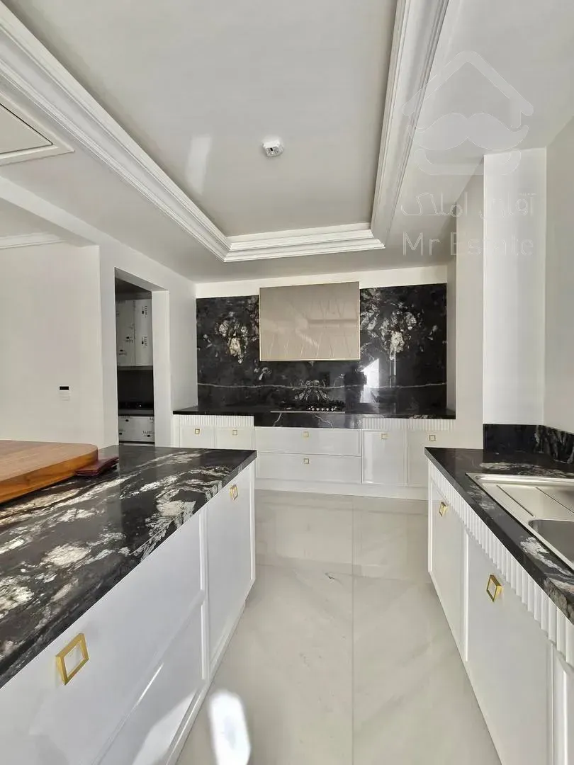 فروش برج باغ ۲۴۳ متری در ولنجک