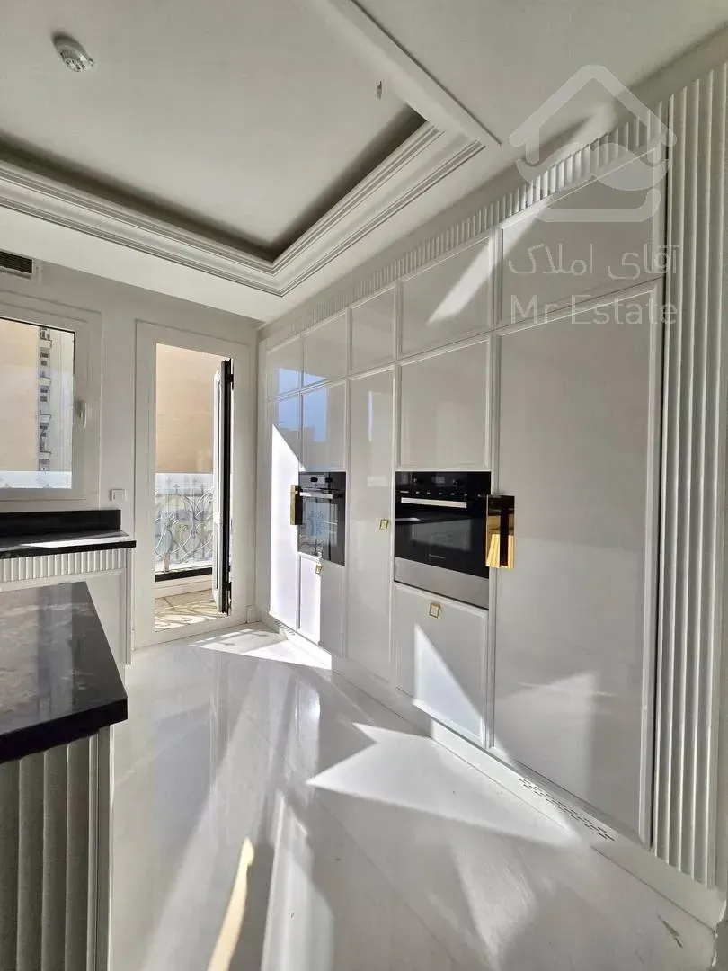 فروش برج باغ ۲۴۳ متری در ولنجک