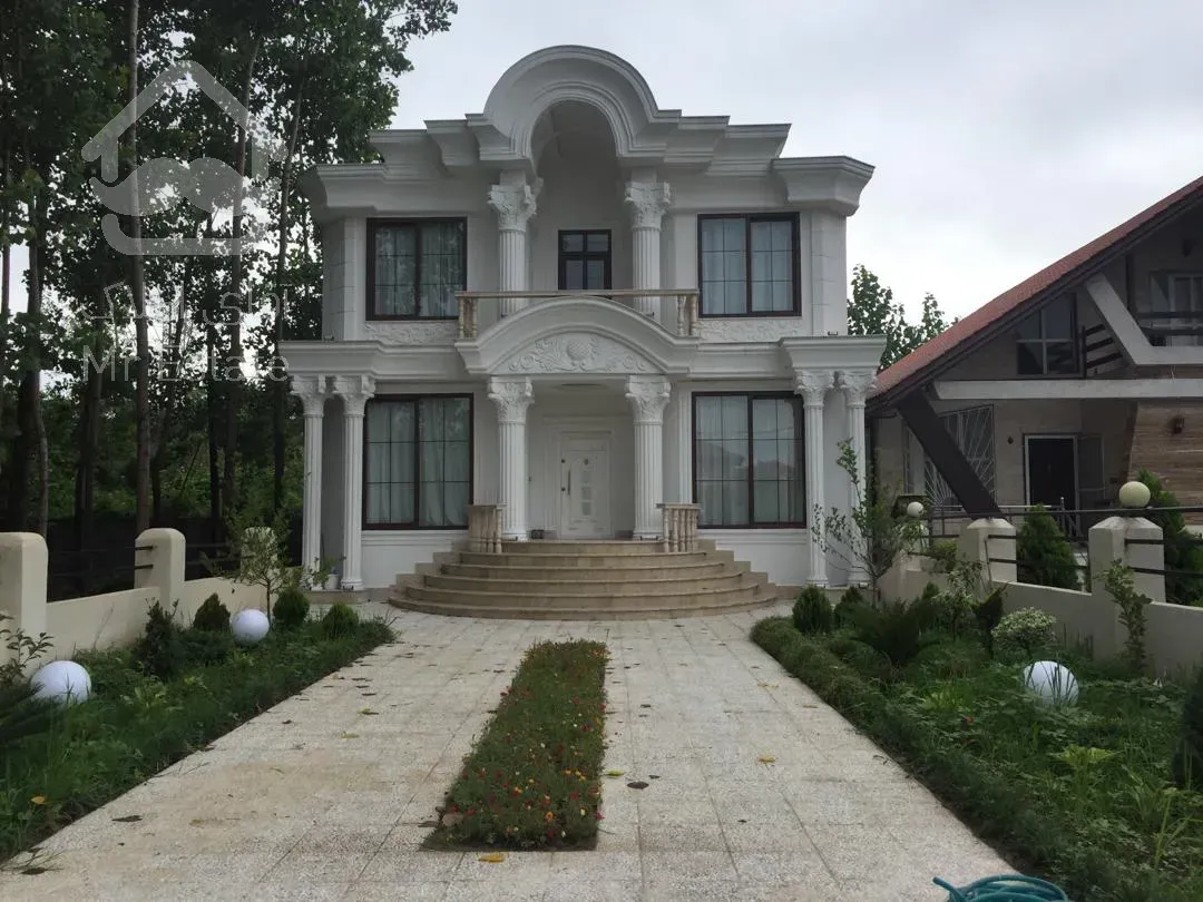 فروش ویلای استخردار 300 متری