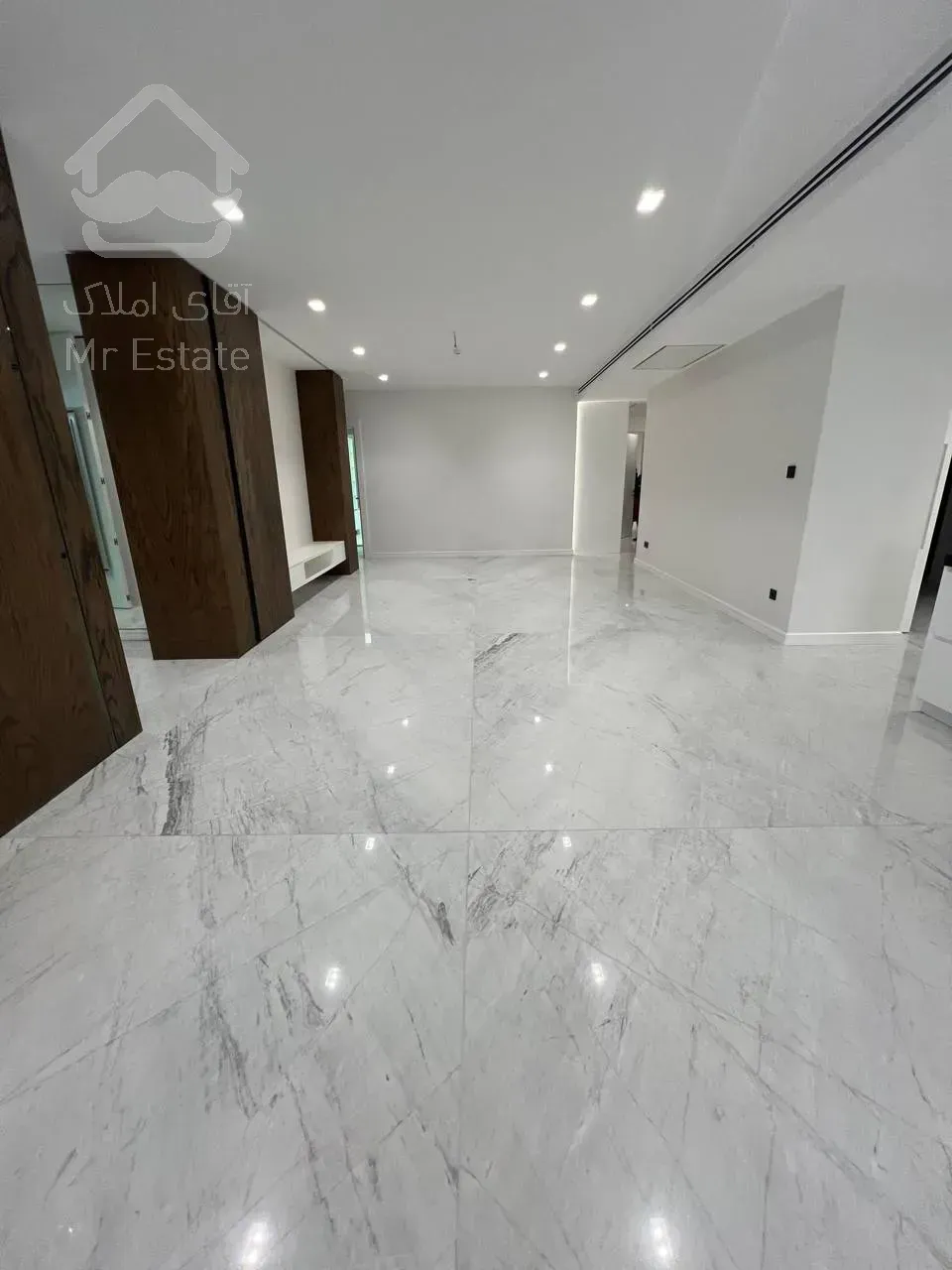 رهن برج مدرن 340 متری در زعفرانیه